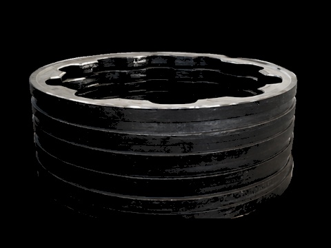 Caterpillar 777 — spoke pattern